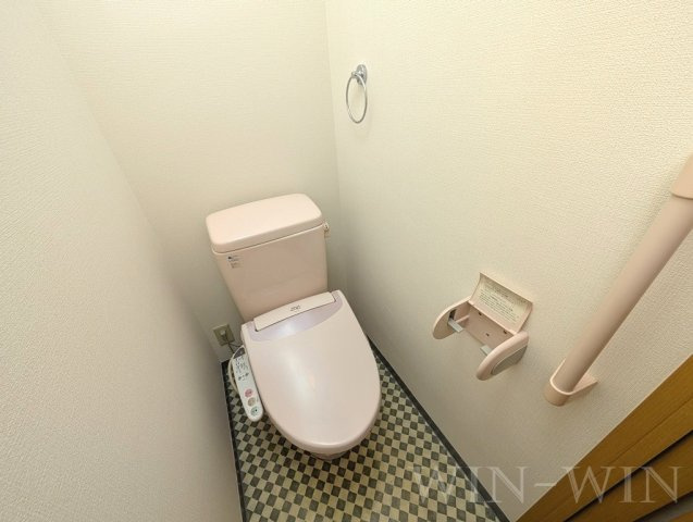 フローラ・リヴェールのトイレ|イメージ（同建物内別部屋の写真です）