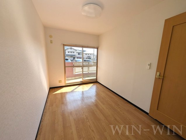 フローラ・リヴェールの寝室|イメージ（同建物内別部屋の写真です）