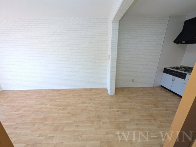 フローラ・リヴェールの居間・リビング|イメージ（同建物内別部屋の写真です）