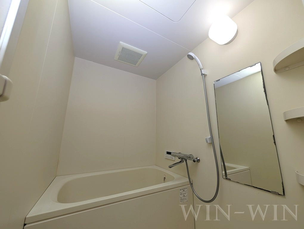 フローラ・リヴェールの浴室|イメージ（同建物内別部屋の写真です）