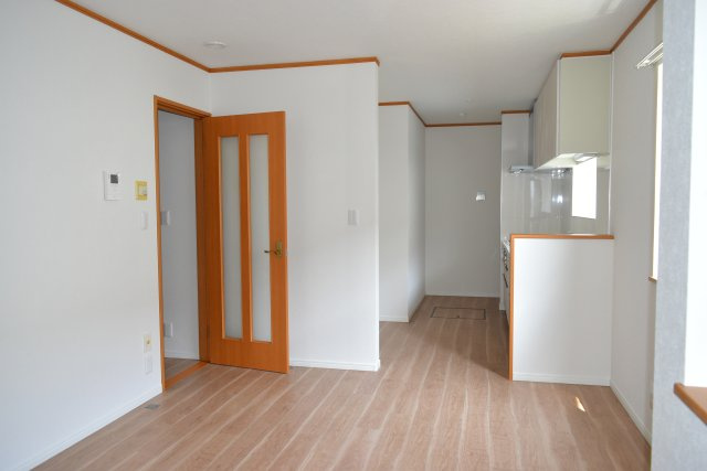 多摩市和田の中古一戸建の居間・リビング