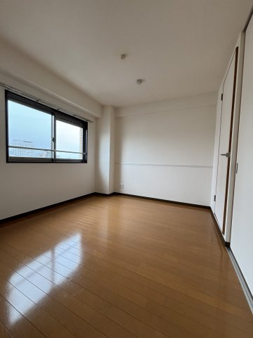 すかる梅満の内装