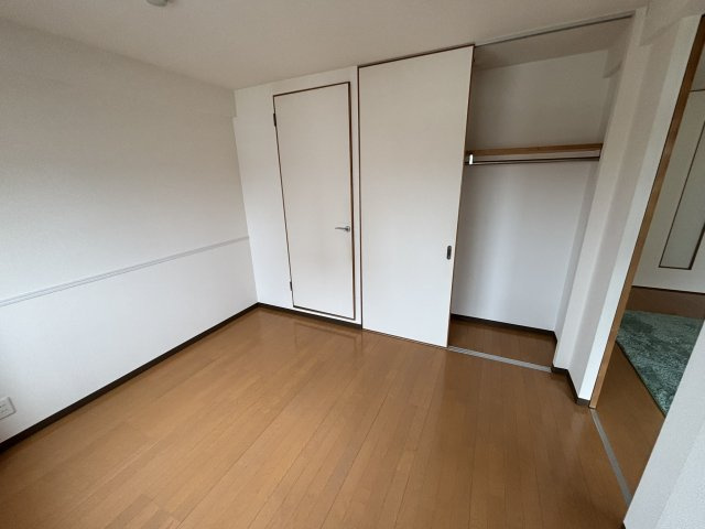 すかる梅満の内装