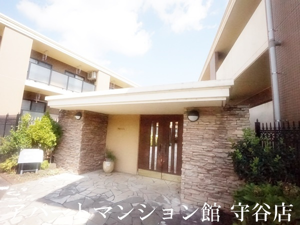 PRESTIGEのエントランス