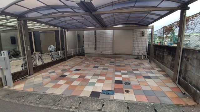 尼崎市武庫之荘　中古戸建の駐車場