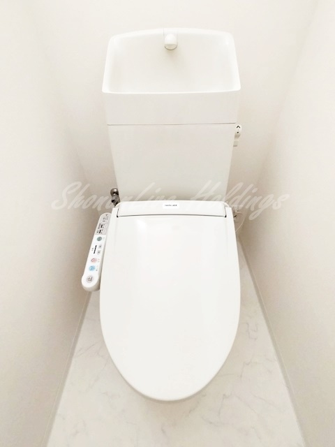 茅ヶ崎市室田３丁目の賃貸マンションのトイレ|清潔感のあるトイレです