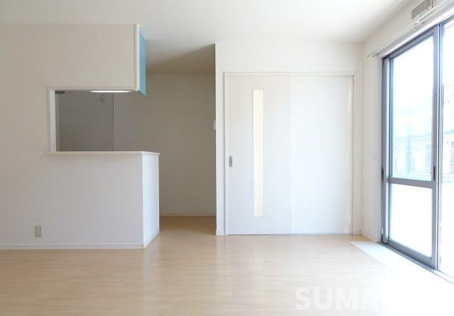 セイラタウン平屋貸家Aの居間・リビング