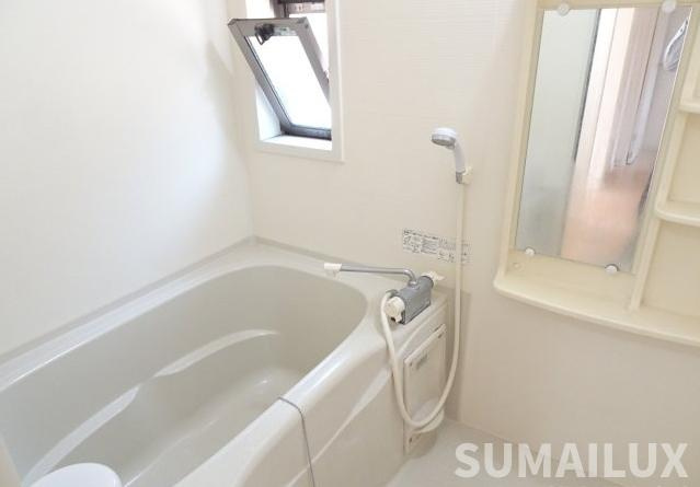 セイラタウン平屋貸家Aの浴室