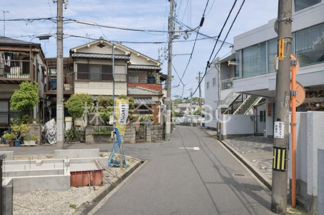 イマス仁和寺本町倉庫・工場の周辺