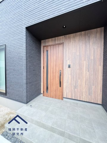 小郡市津古　戸建ての玄関