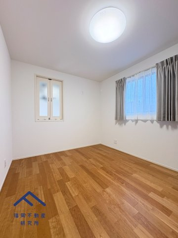 小郡市津古　戸建ての洋室