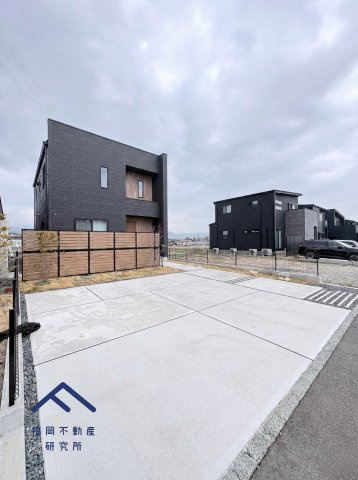 小郡市津古　戸建ての駐車場