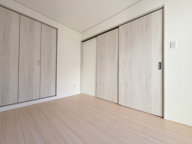 第2グランドコーポラス新大阪の洋室