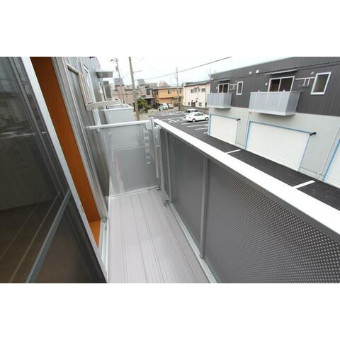 茅ヶ崎市今宿のテラスのエントランス