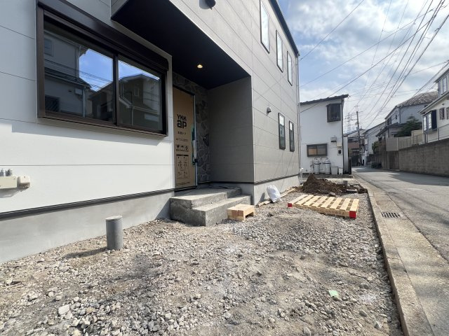 見て！クローゼットの中まで可愛いの、見えないところまで可愛い意識高めな【泉区下和泉２丁目新築戸建】の駐車場|駐車場の用意があります