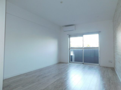 【居間・リビング】 | グレイティア四日市 | ※同建物同型別のお部屋