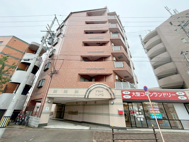 グランドソレーユの外観