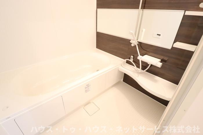 ベリーナの浴室
