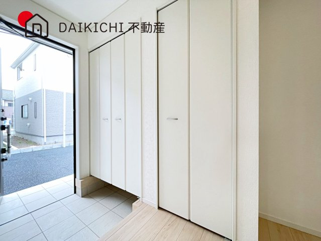 【玄関】 | 吉見町東野第22　新築戸建　全2棟　2号棟