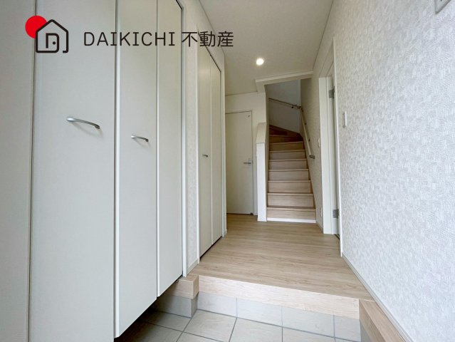 【玄関】 | 吉見町東野第22　新築戸建　全2棟　2号棟