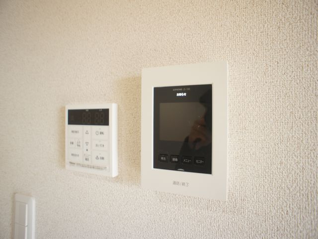 【セキュリティ】 | クレリア | 訪問者の確認ができるTVドアホン付きです♪