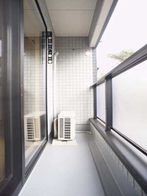 【バルコニー】 | クレリア | 日当たり良好！お洗濯物がたくさん干せます♪