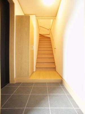 【玄関】 | クレリア | 1階玄関！たくさん収納できるシューズボックスが付いています♪