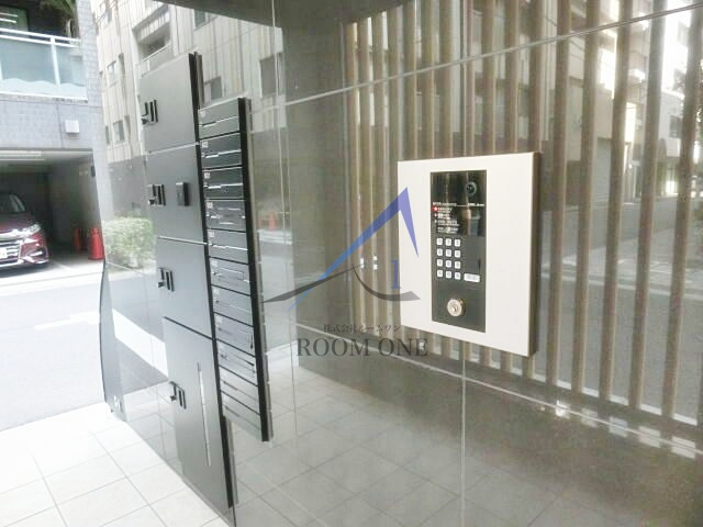 日本橋ROOTSのセキュリティ|オートロックです。