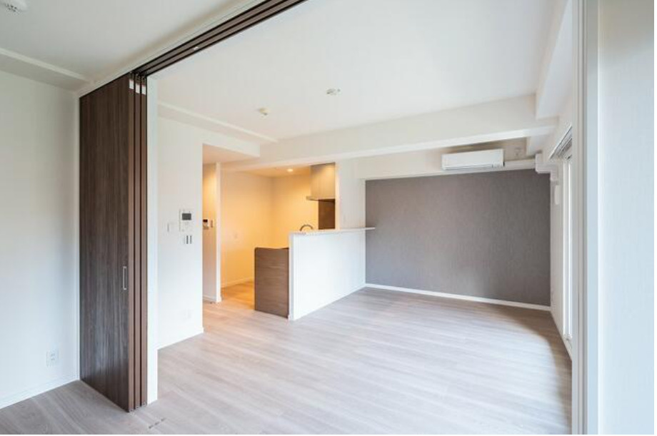 武蔵野市吉祥寺本町４丁目の賃貸マンションの居間・リビング