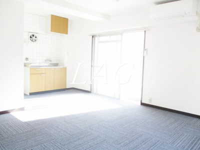 【居間・リビング】 | 大蔵ビル | 洋室のお部屋です。