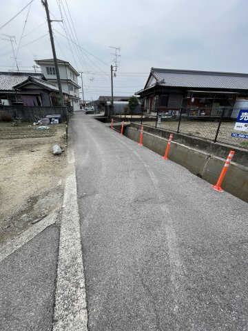 沢津町3丁目　の前面道路含む現地写真