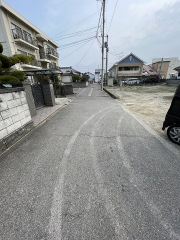 沢津町3丁目　の前面道路含む現地写真