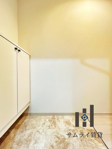 F asecia-hk(エフ アセシア エイチケイ)の玄関