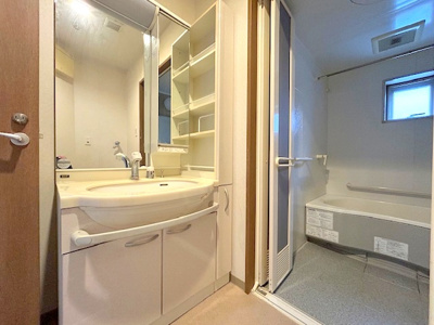 【独立洗面台】 | エルフラッツ萱島