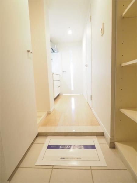 レジディア文京本駒込の玄関