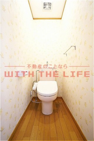 ディアコート【キャッシュバック対象物件】のトイレ|ゆったりとした空間のトイレです