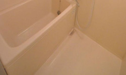 エクセレント東綾瀬の浴室