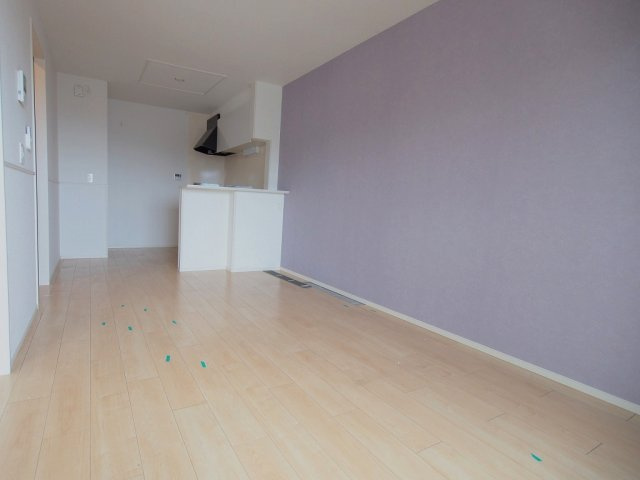 広島市安佐南区山本９丁目のアパートの居間・リビング