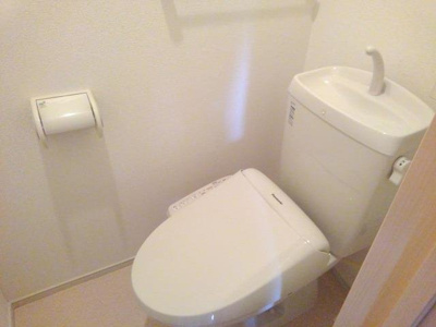 【トイレ】 | フラン・シェーネ | コンパクトで使いやすいトイレです