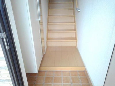 【玄関】 | フラン・シェーネ | 明るい玄関です