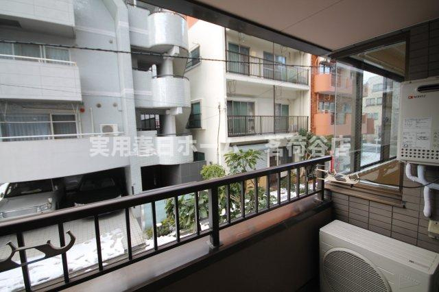 【バルコニー】