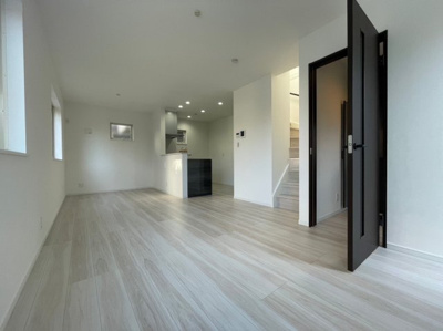 【居間・リビング】 | 六方町戸建