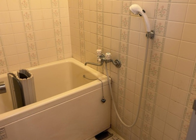 【浴室】 | 相模原ダイヤモンドマンション | 入浴時の快適さも大事なことですが、綺麗な状態を維持できなければ気持ちよく入浴できません。毎日の掃除が楽という点は大事なポイントになります！カビが生えにくく掃除がしやすい、壁や浴槽を選ぶといいでしょう。