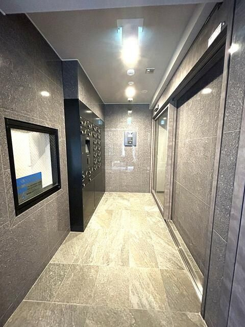 プレニーズ護国寺ＰＲＥＭＩＥＲのロビー