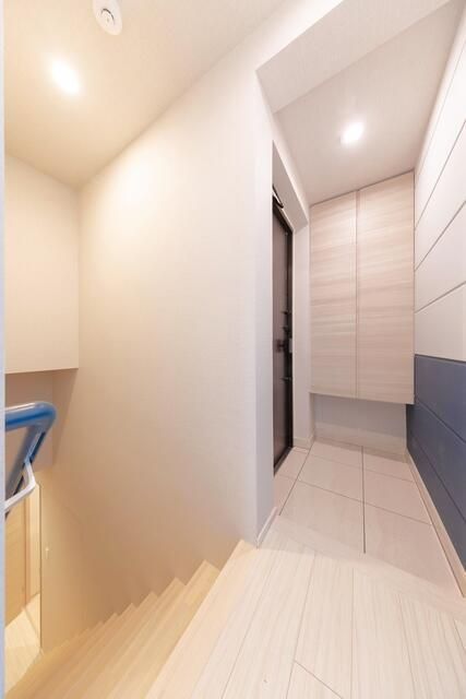 プレニーズ護国寺ＰＲＥＭＩＥＲの玄関