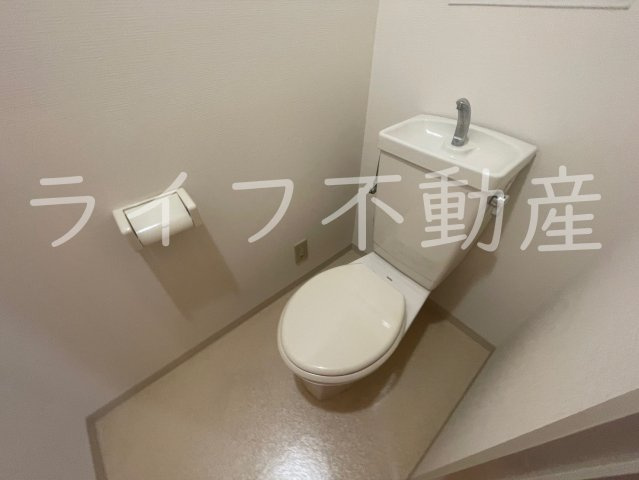 エステートサカイのトイレ|シンプルで使いやすいトイレです
