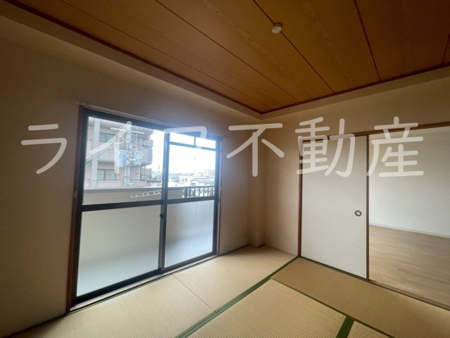 エステートサカイの内装|内装は落ち着いています