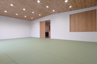 【和室】 | 西宮市広田町　中古戸建 | 3階部分24畳の未使用柔道場は、洋室2部屋の間取り変更プランもございます