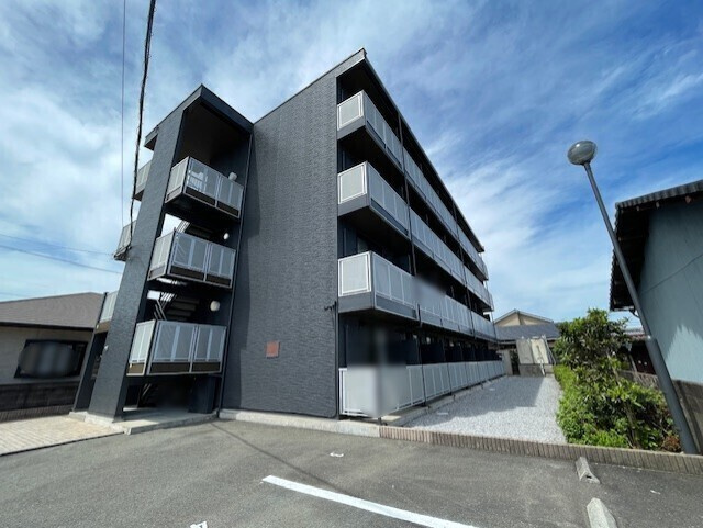 レオパレスホワクラハイツの外観|画像1