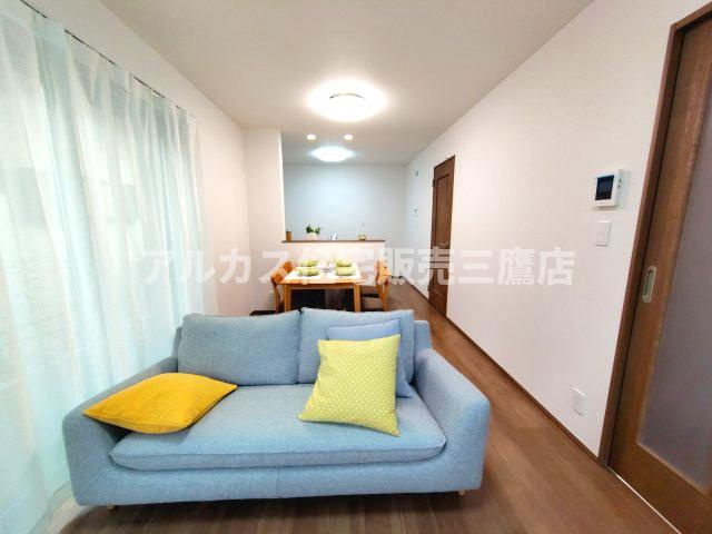 小金井市貫井南町4丁目 中央線 国分寺駅 新築戸建の居間・リビング